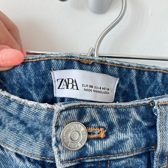 ZARA High Waisted Mom Jean - Picture 3 of 5
